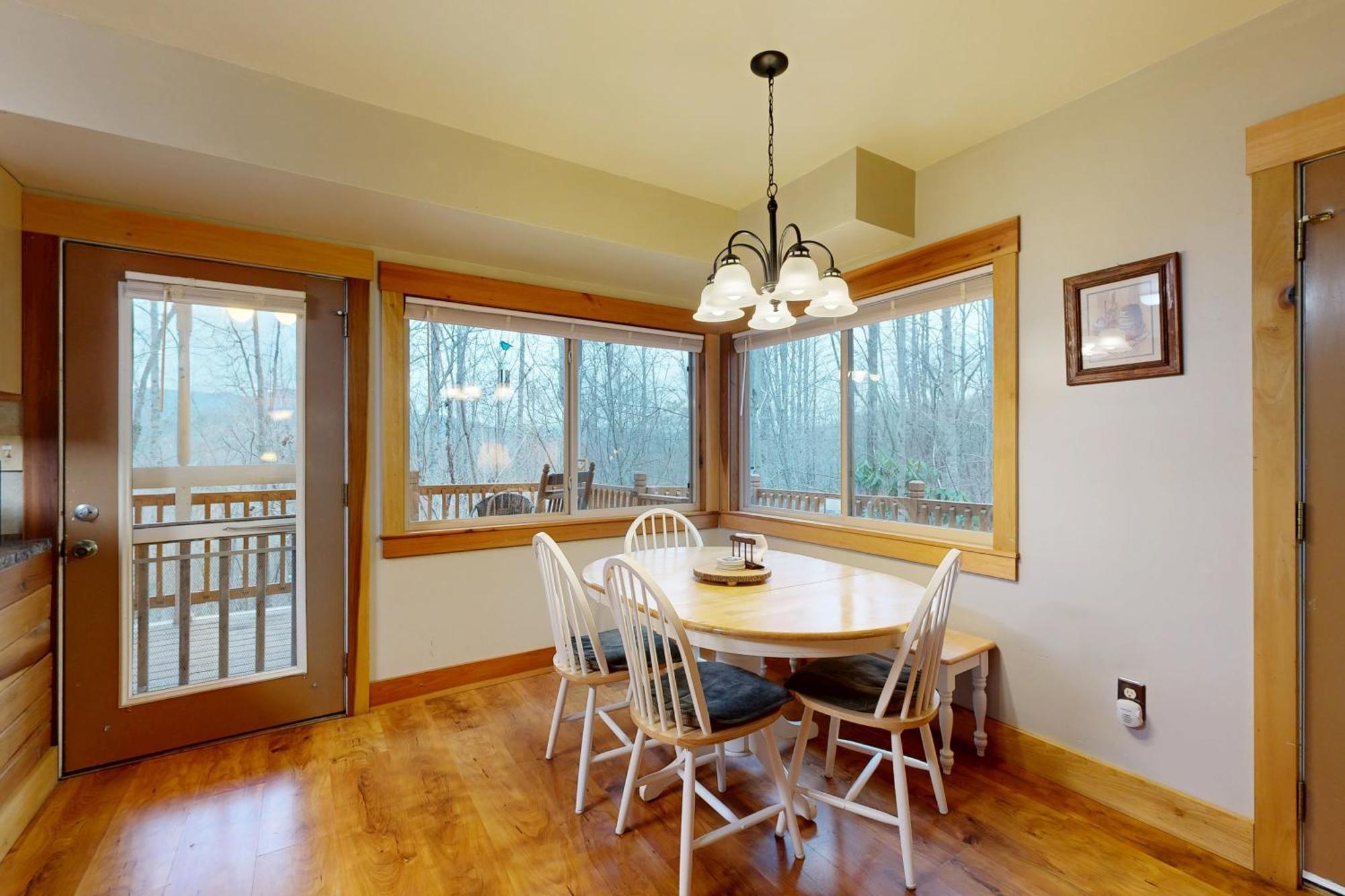 2 Bed 2 Bath Vacation Home In Whittier V Bagian luar foto