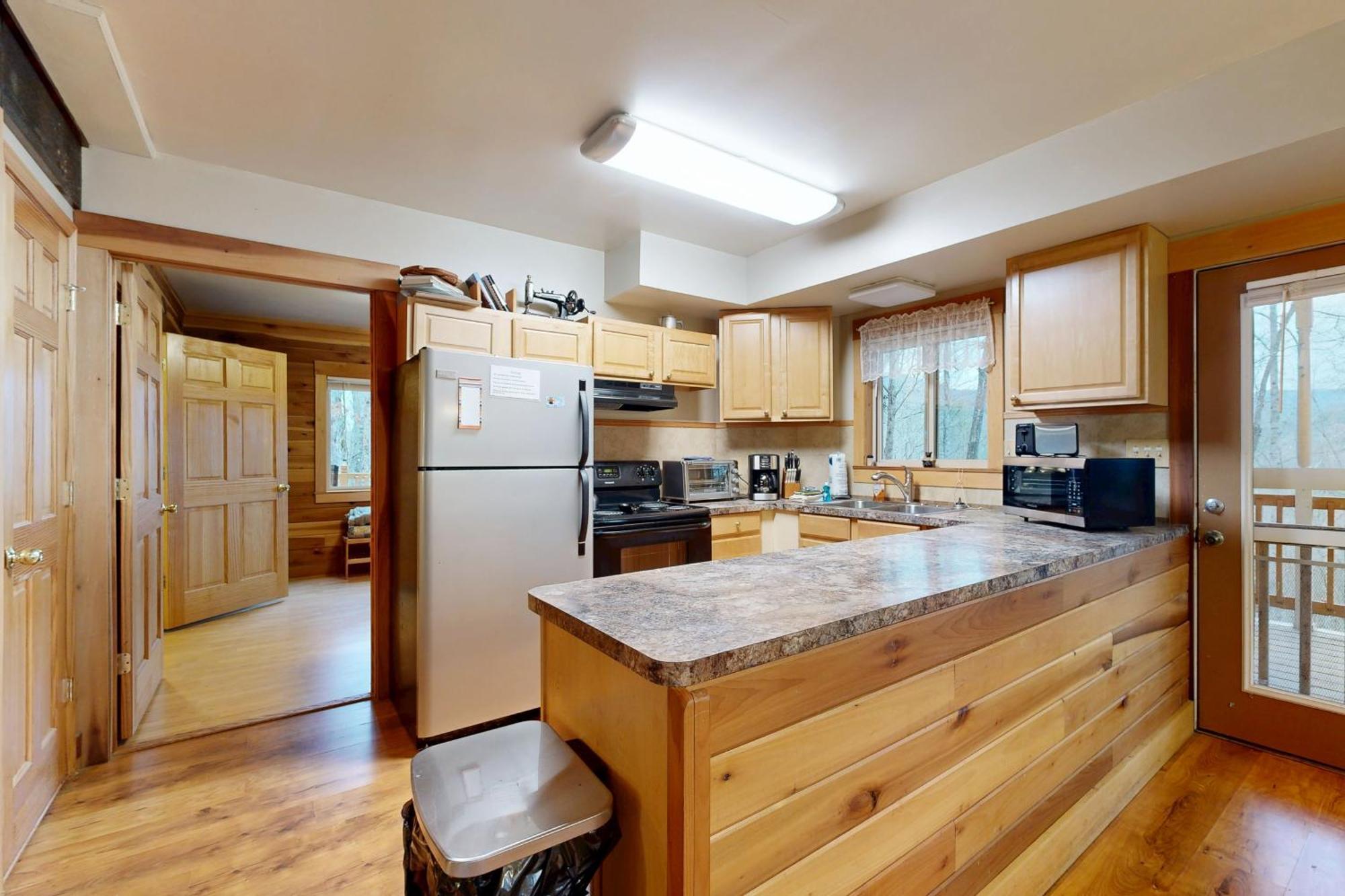 2 Bed 2 Bath Vacation Home In Whittier V Bagian luar foto