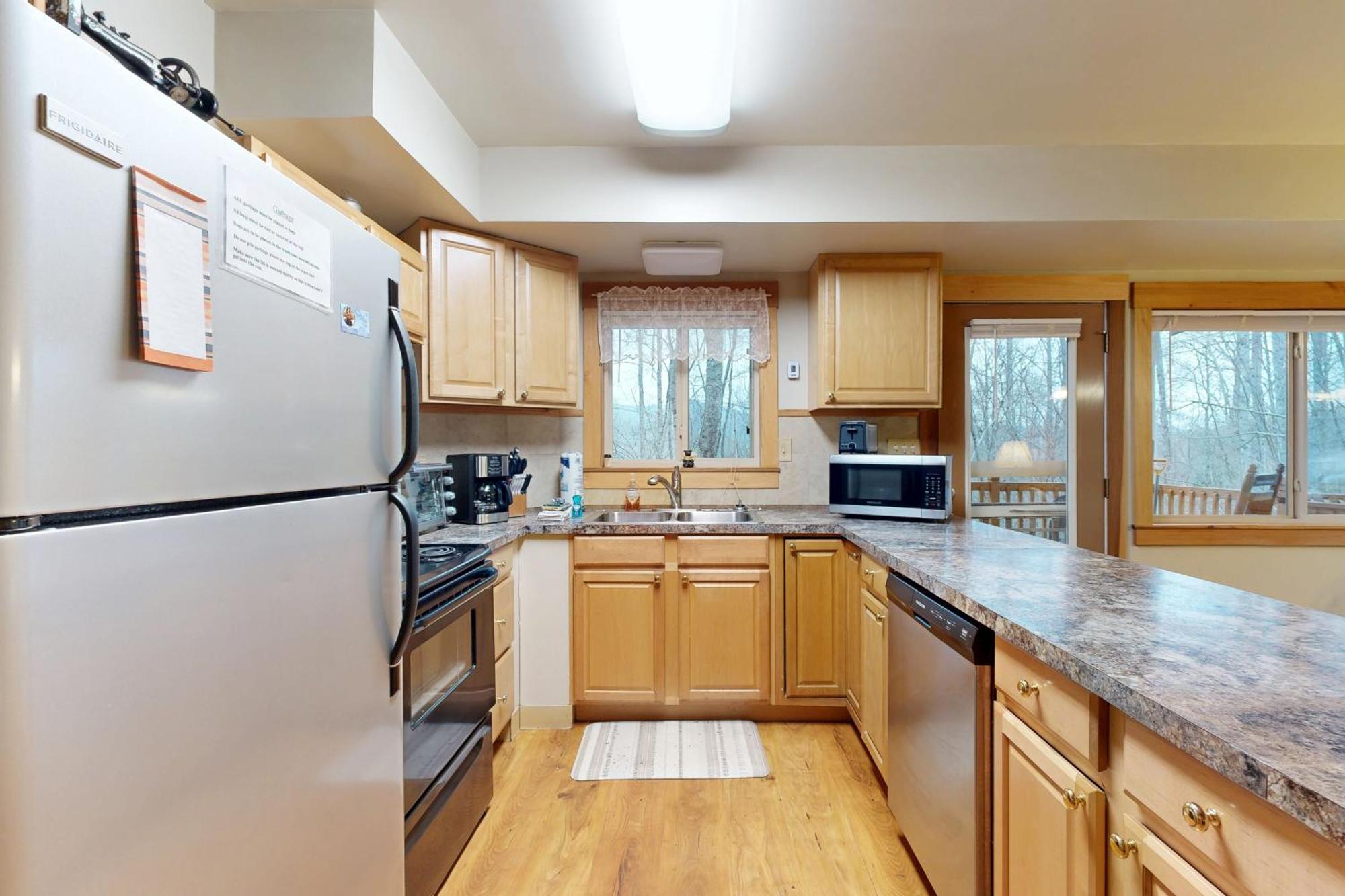 2 Bed 2 Bath Vacation Home In Whittier V Bagian luar foto